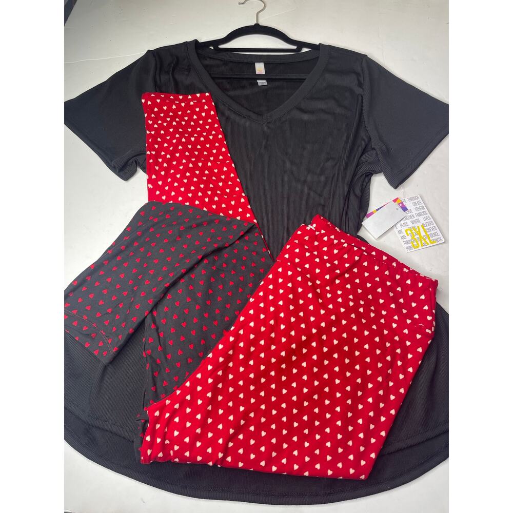 Lularoe 3XL Black Christy T with tc2 hearts leggings brand new plus size